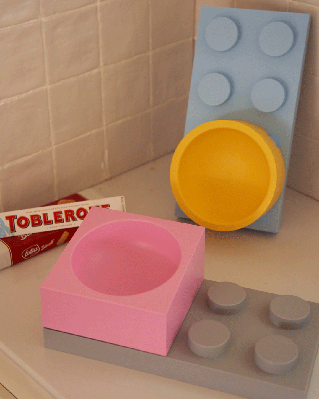 LEGO-Themed Pet Feeding Bowl for Cats - Pawscode